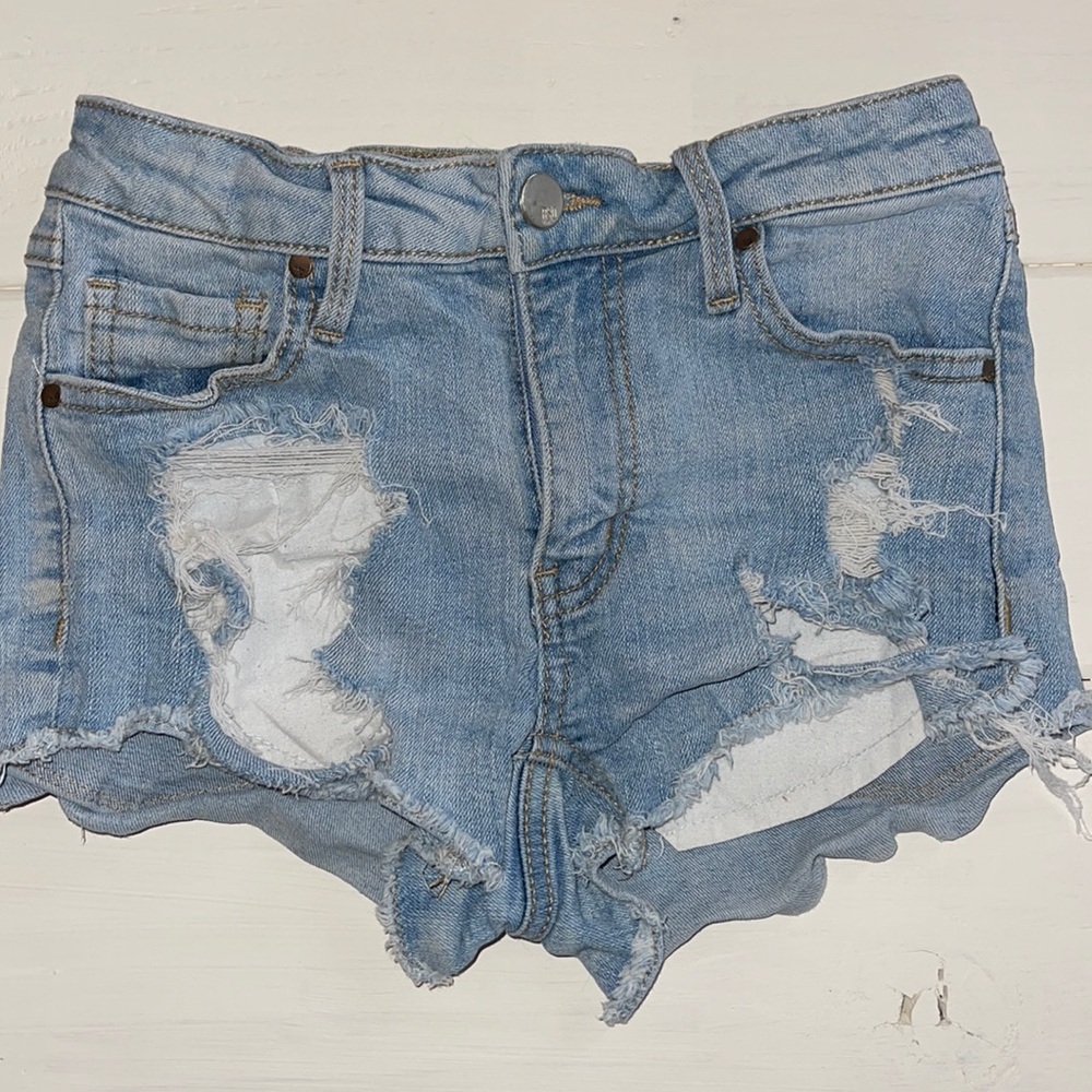RSQ Women’s Tilly’s  jean shorts SZ 0